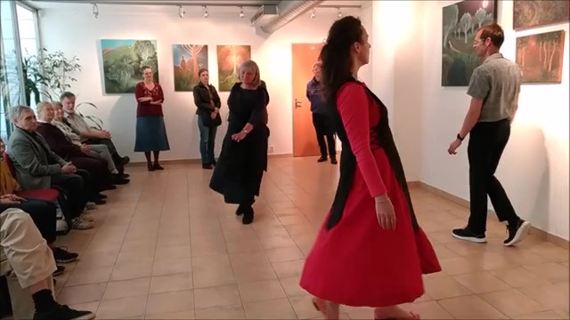 TEHILIM, vernisáž výstavy Marcela Pušová - obrazy Písně srdce - frame at 1m41s