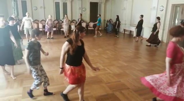 WhatsApp Video 2022-06-11 at 19.51.48_Moment1